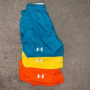 UNDER ARMOUR 3 pairs Athletic Shorts Size Small